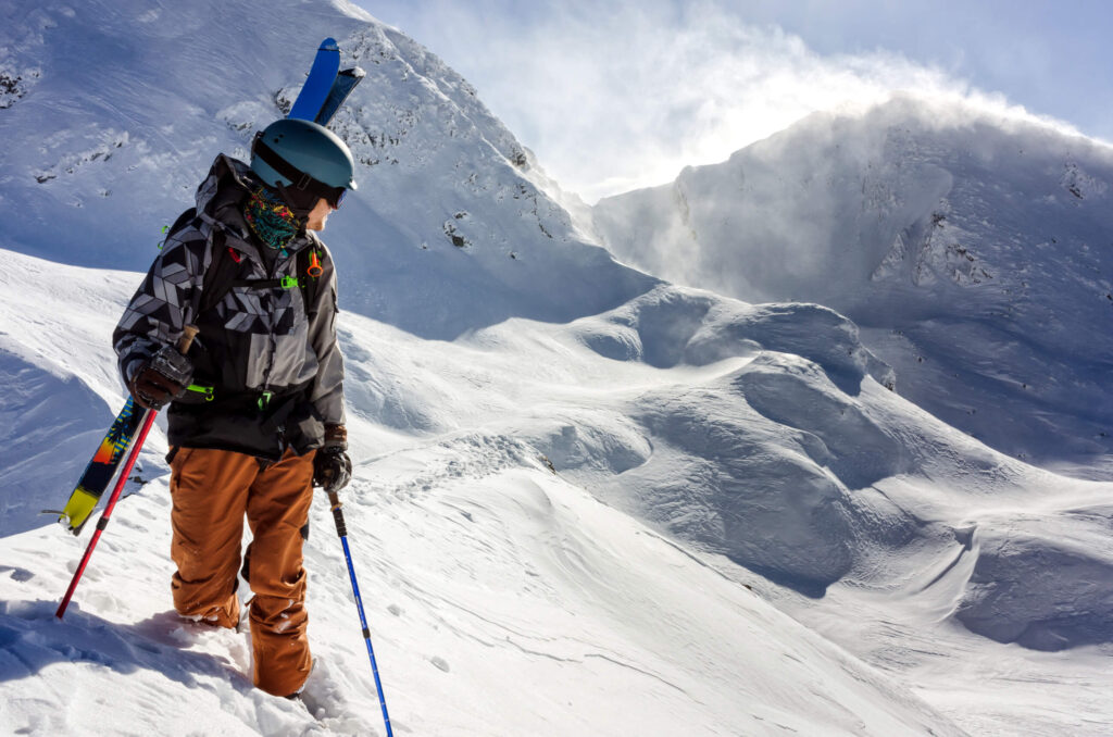 explore ski campuri de schi si salvare in avalansa